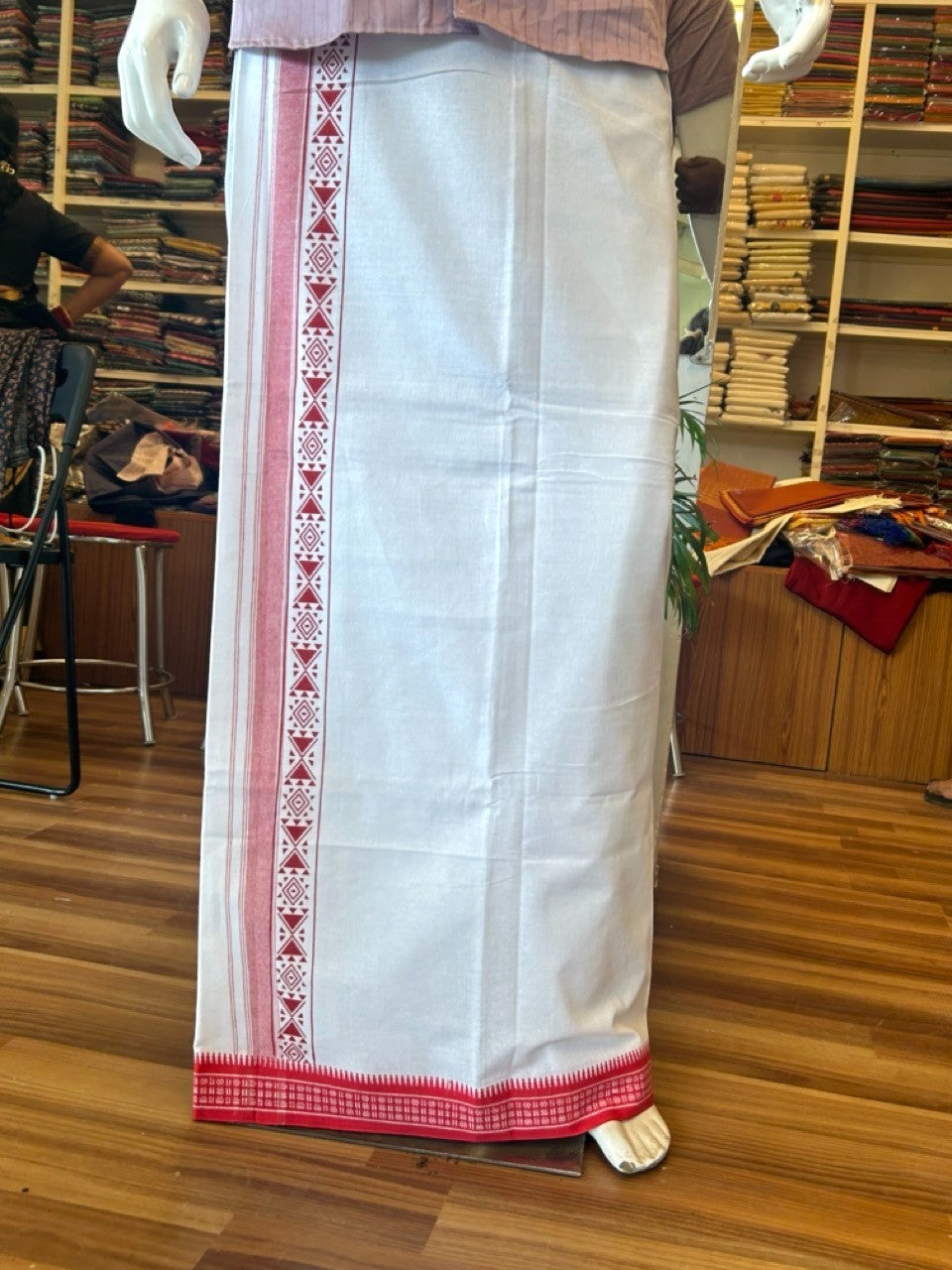 12% Discount!!! Kaitharikada Pure Cotton Single PURE WHITE Kaily / Lungi -  3.25 inch Deep Red Striped Printed Kuppadam kara with White colour body (2 meter / 4 muzham) - 1KK8006AS