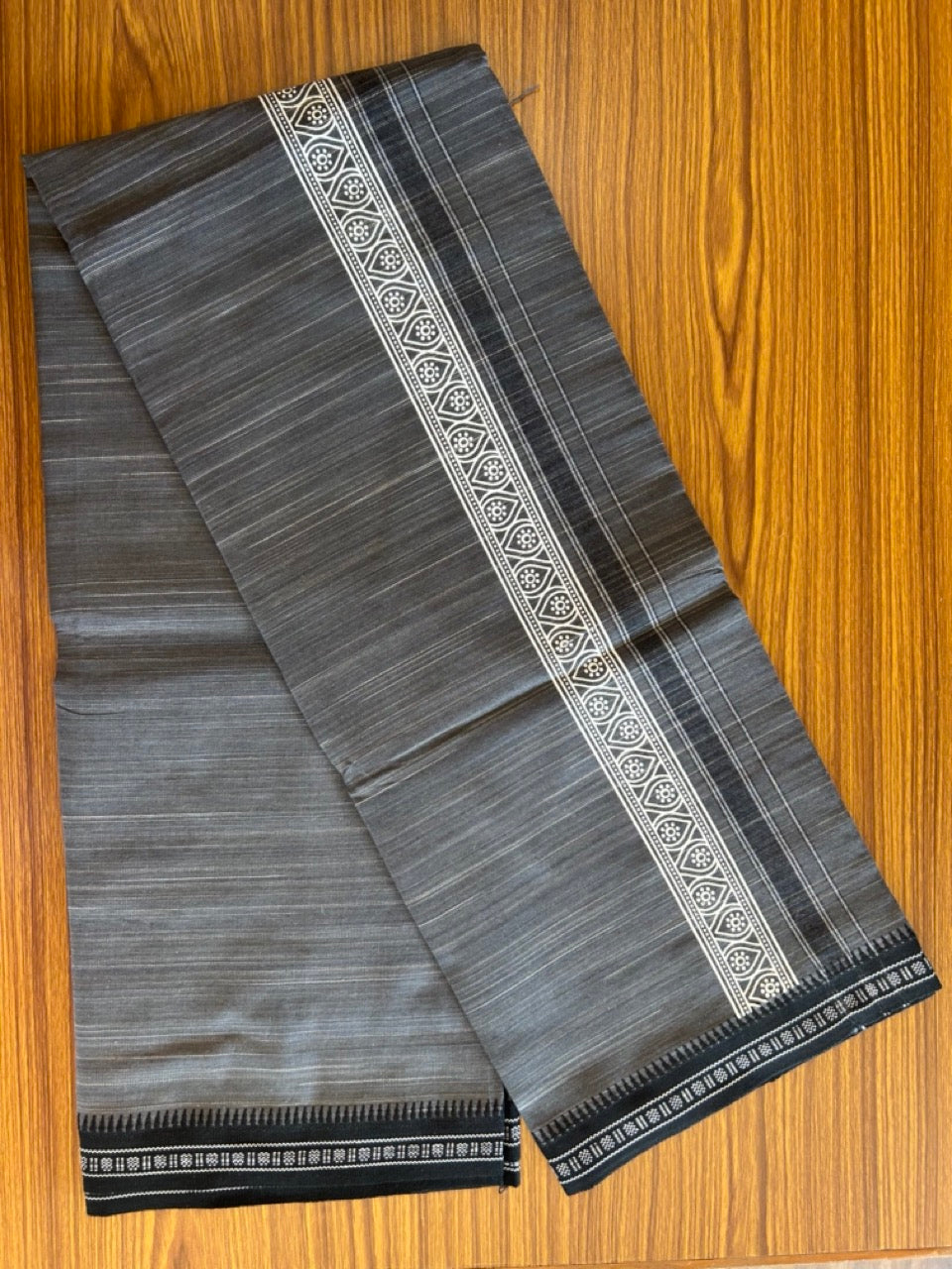 12% Discount!!! Kaitharikada Pure Cotton - Single Kaily / Lungi - 3 inch printed kara with White+Black colour Ash Black body Kuppadam Border (2 meter / 4 muzham) - 1KK8007AS