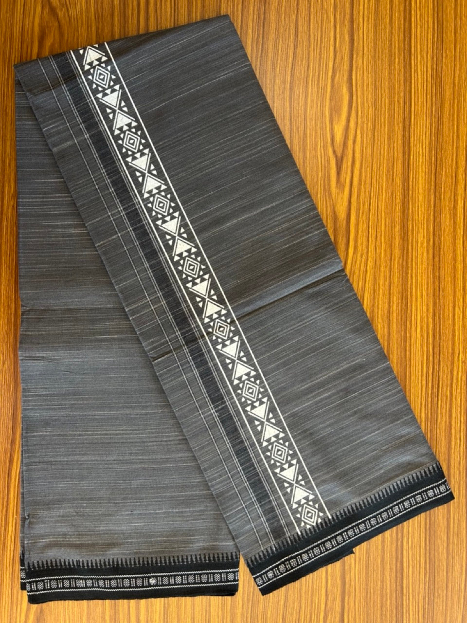 12% Discount!!! Kaitharikada Pure Cotton - Single Kaily / Lungi - 3.25 inch printed kara with White+Black colour & Ash Black body Kuppadam Border (2 metre / 4 muzham) - 2KK8007AS