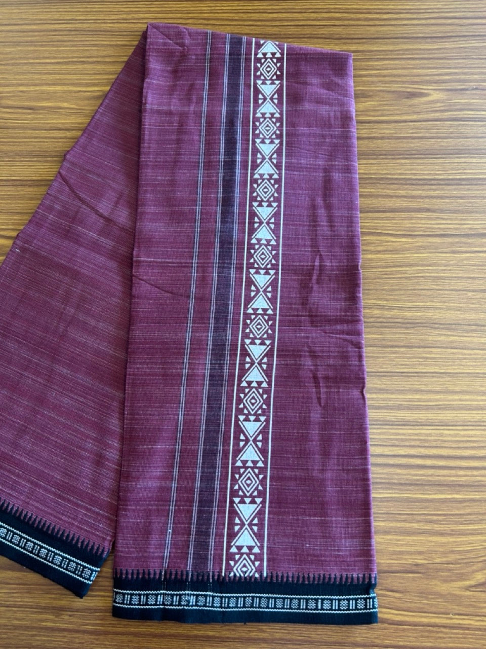 12% Discount!!! Kaitharikada Pure Cotton - Single Kaily / Lungi -  3.75 inch printed kara with White+Black & Grape Wine colour body Kuppadam Border (2 metre / 4 muzham) - 11KK8007AS