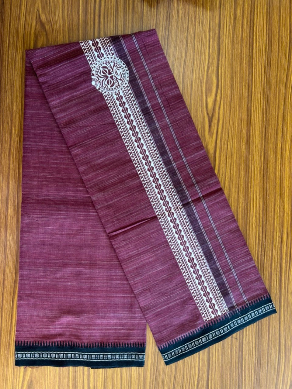 12% Discount!!! Kaitharikada Pure Cotton - Single Kaily / Lungi -  4 inch printed kara with White+Black & Grape Wine colour body Kuppadam Border (2 metre / 4 muzham) - 14KK8007AS