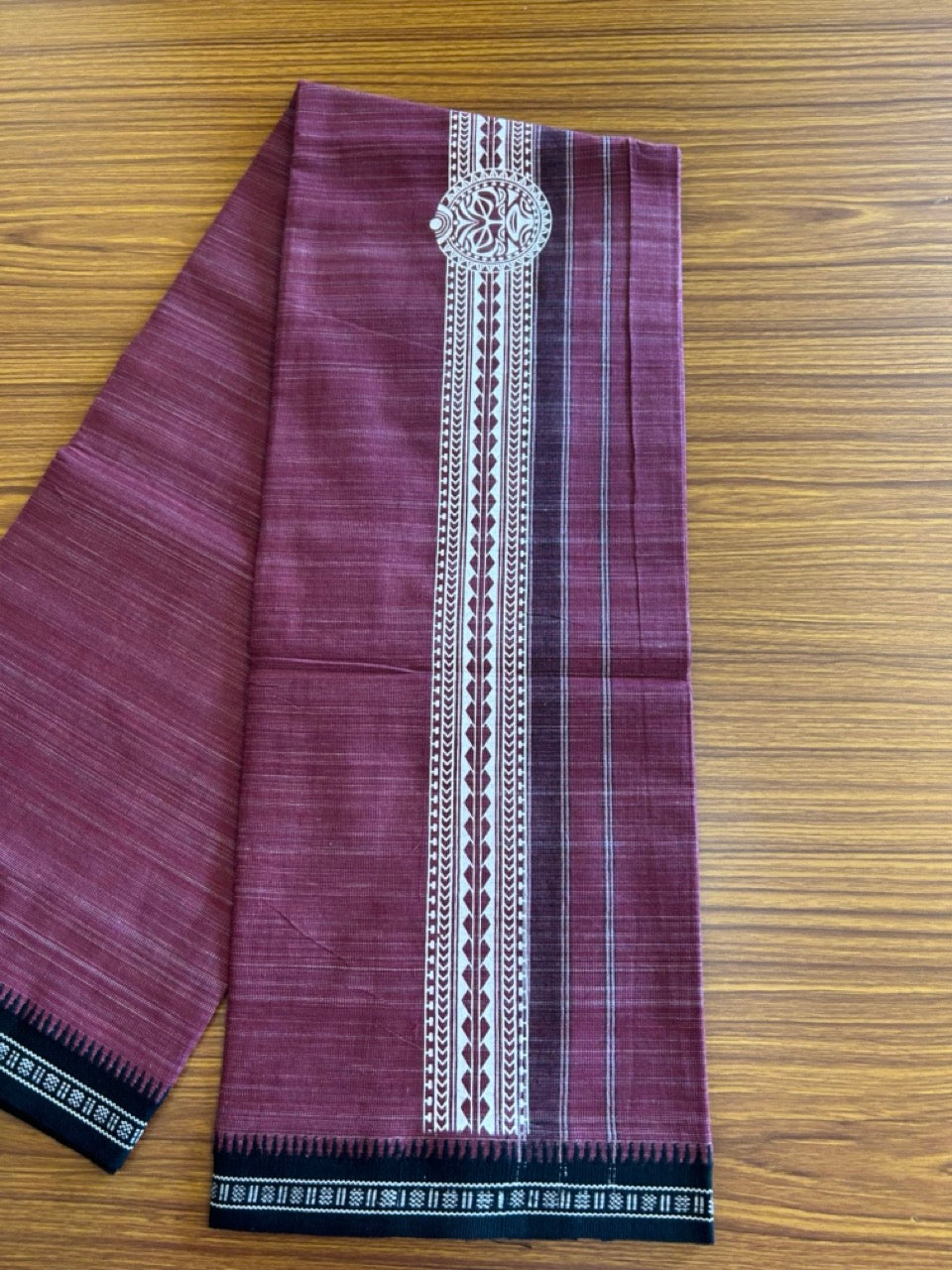 12% Discount!!! Kaitharikada Pure Cotton - Single Kaily / Lungi -  4 inch printed kara with White+Black & Grape Wine colour body Kuppadam Border (2 metre / 4 muzham) - 14KK8007AS