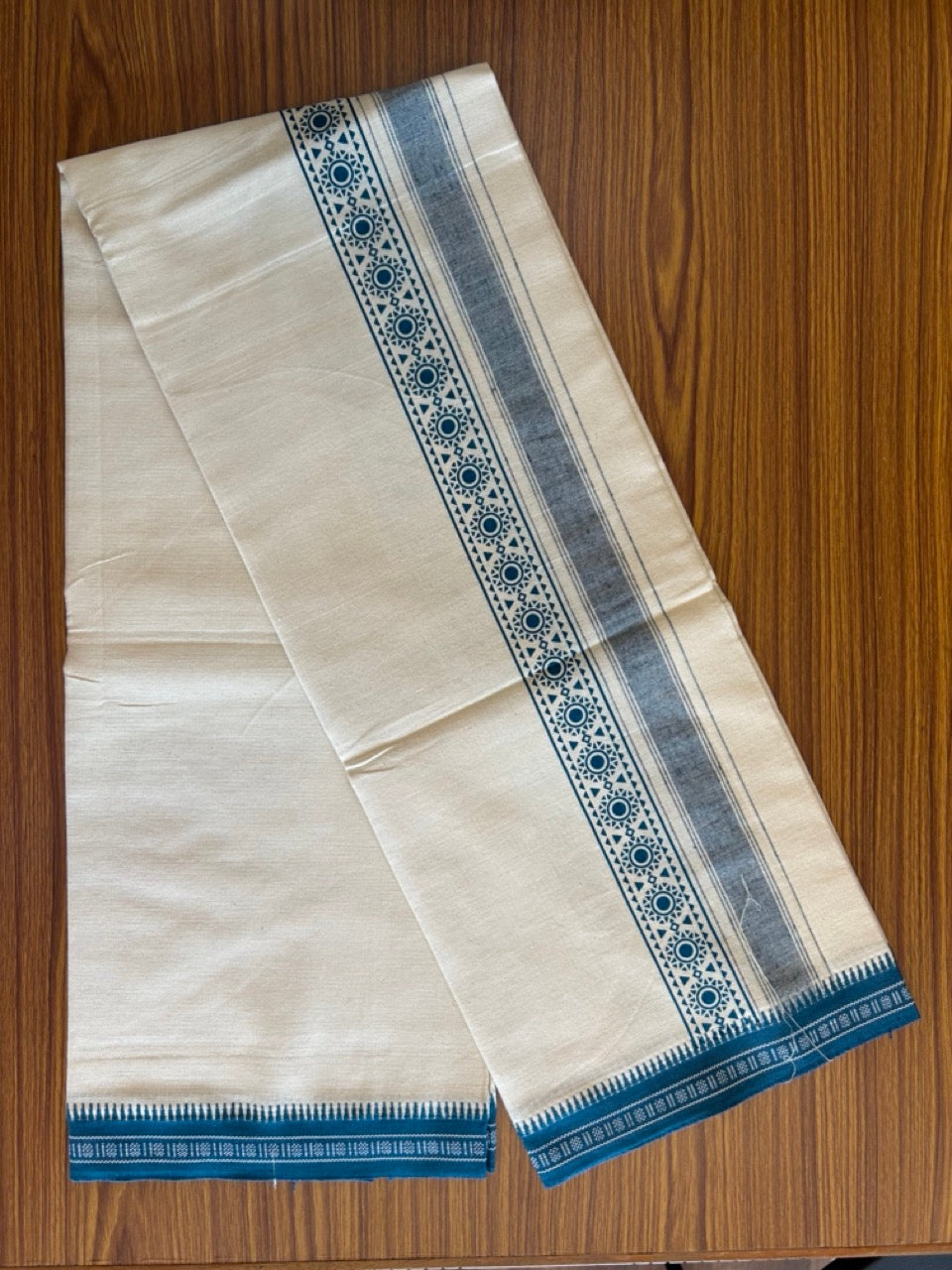 12% Discount !! Kaitharikada Pure Cotton Single OFF WHITE - (Unbleached) Kaily / Lungi - 3.5 inch Peacock Blue Striped Printed kara Kuppadam Border with OFF WHITE colour body (2 meter / 4 muzham)- 11KK8008AS