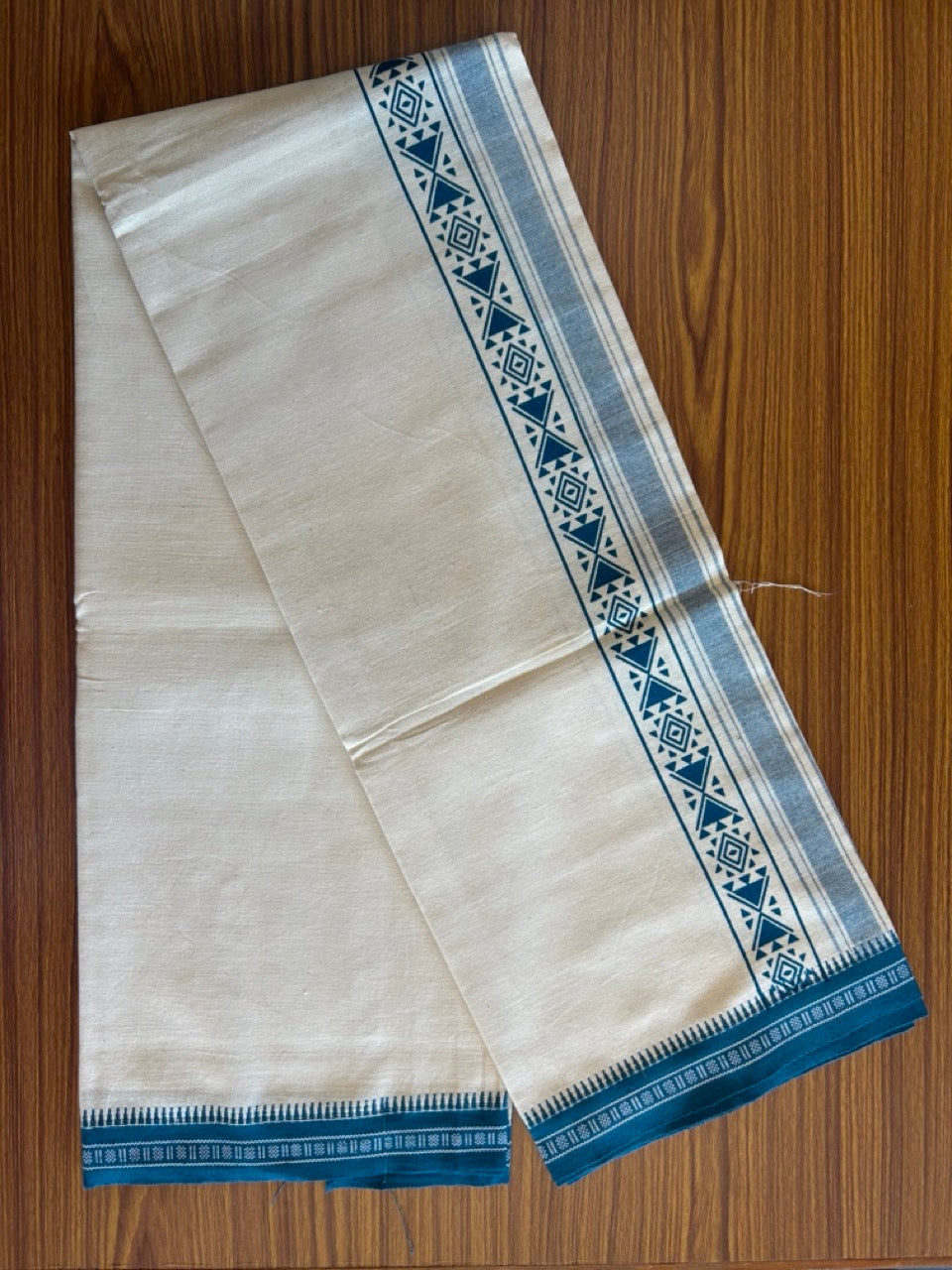 12% Discount !! Kaitharikada Pure Cotton Single OFF WHITE - (Unbleached) Kaily / Lungi - 3 inch Peacock Blue Striped Printed kara Kuppadam Border with OFF WHITE colour body (2 meter / 4 muzham)- 12KK8008AS