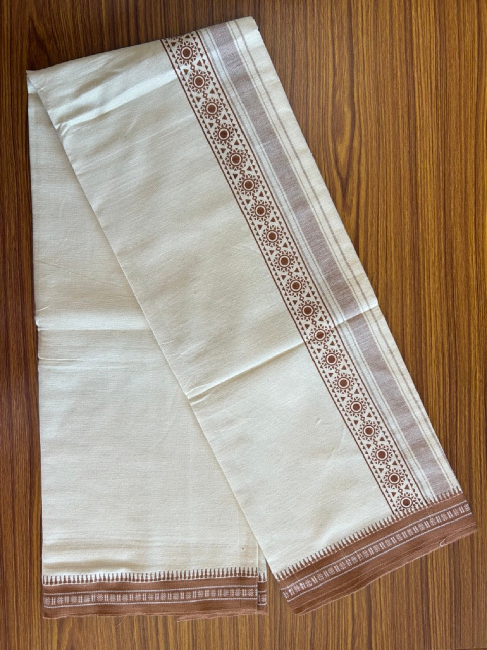 12% Discount !! Kaitharikada Pure Cotton Single OFF WHITE - (Unbleached) Kaily / Lungi - 3 inch Walnut Brown Striped Printed kara Kuppadam Border with OFF WHITE colour body (2 meter / 4 muzham)- 18KK8008AS