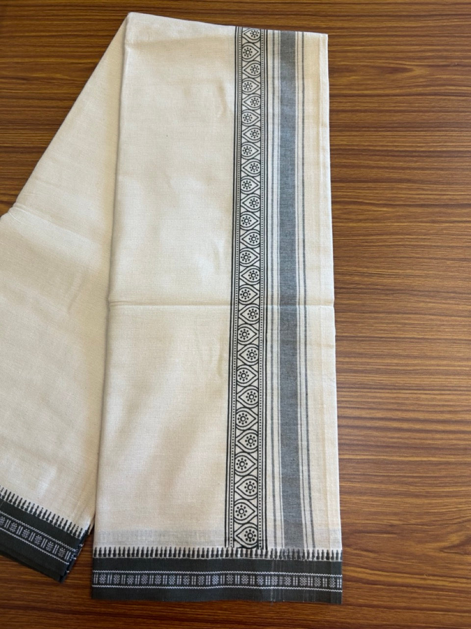 12% Discount !! Kaitharikada Pure Cotton Single OFF WHITE - (Unbleached) Kaily / Lungi - 3 inch Dark Olive Green Striped Printed kara Kuppadam Border with OFF WHITE colour body (2 meter / 4 muzham) -4KK8009AS