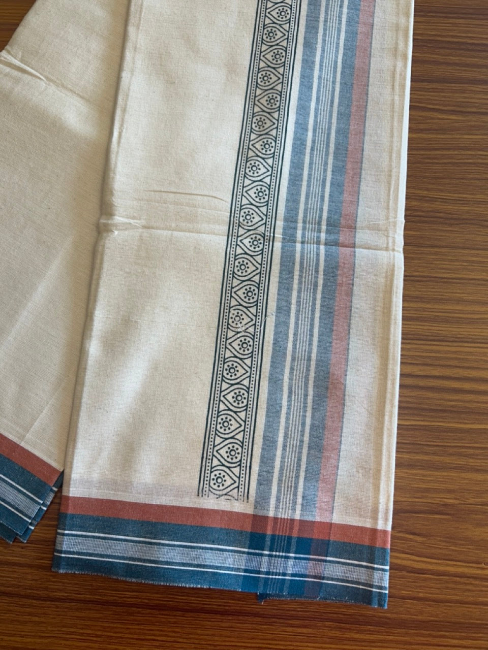 12% Discount !! Kaitharikada Pure Cotton Single OFF WHITE - (Unbleached) Kaily / Lungi - 3.75 inch  Peacock green & Brownish Orange Striped Dark green Printed kara Kuppadam Border with OFF WHITE colour body (2 meter / 4 muzham)- 4KK8010AS