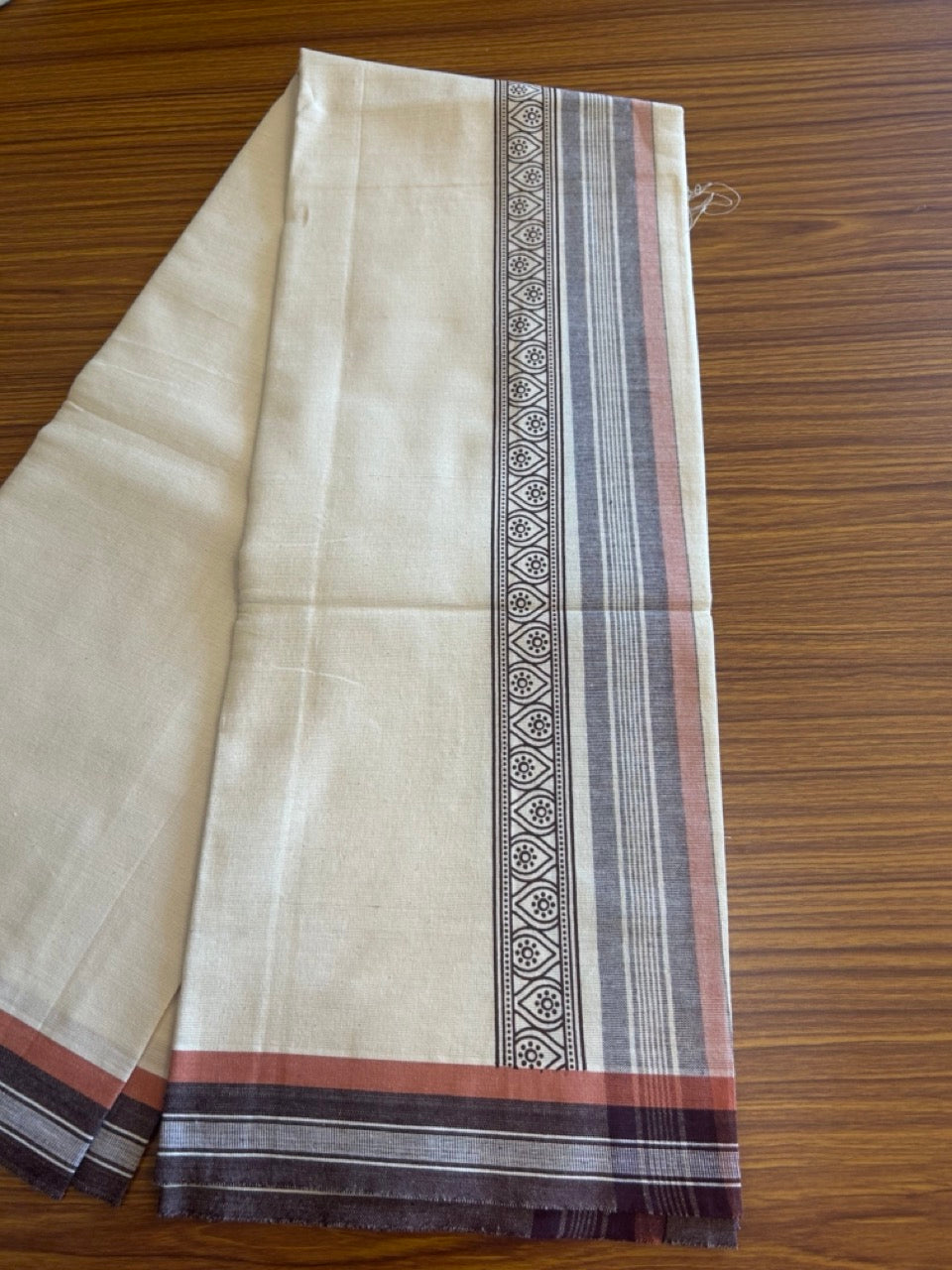 12% Discount !! Kaitharikada Pure Cotton Single OFF WHITE - (Unbleached) Kaily / Lungi - 3.75 inch  Brown & Brownish Orange Striped Printed kara Kuppadam Border with OFF WHITE colour body (2 meter / 4 muzham)- 10KK8010AS