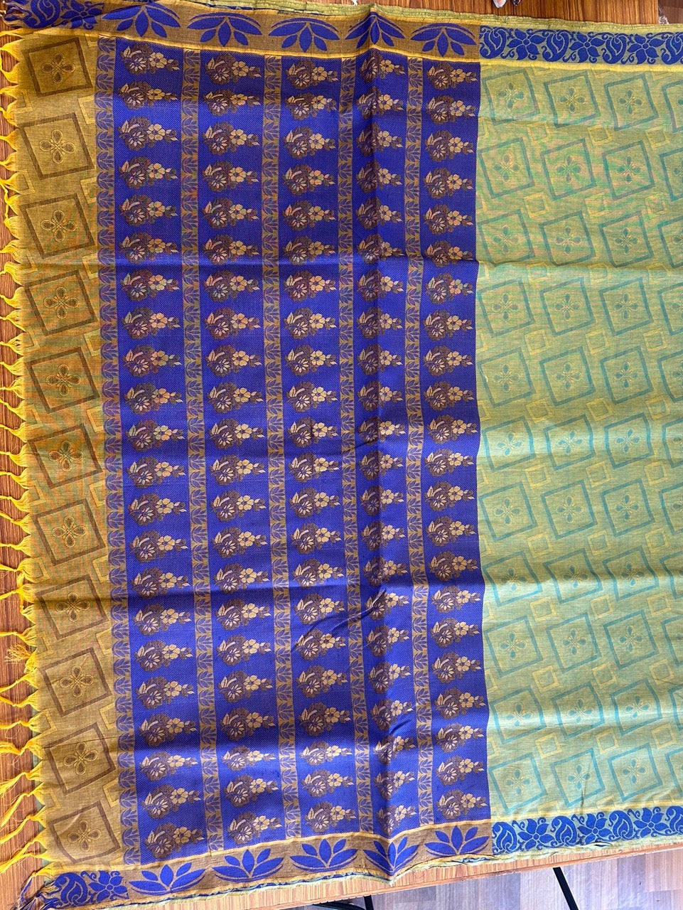 Kerala Colour Cotton Saree - Green Blue & Brown Flower Design Kara - Kaitharikada - 1KK1009RJT