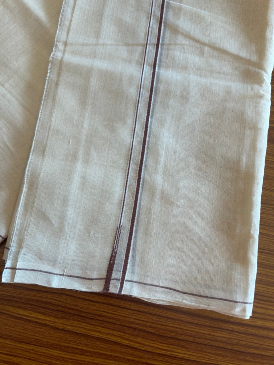 KaithariKada HANDLOOM UNAKKUPAAV Balaramapuram - 100% PURE Cotton Off White  (Unbleached) Neriyath - 0.5 cm Brown Kara - 2KK5100ELA