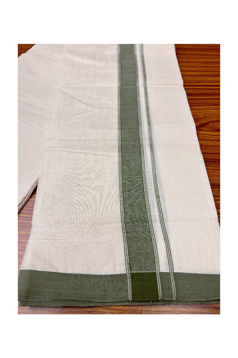 10% Discount KaithariKada Balaramapuram 100% Cotton Double Off white Mundu/Dhoti-100x80 - 2.25.inch  Sage Green Kara-162