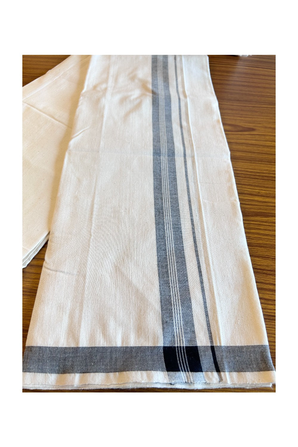 32% Discount KaithariKada 100% Cotton Balaramapuram HANDLOOM Single Mundu/Dhoti - Off White (Unbleached) 2inch Black Kara Stripes-324