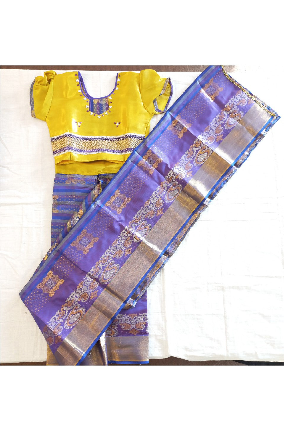 15% Discount Kaitharikada - Traditional South Indian Kids Saree- Gold & Violet colour saree - Size (30).